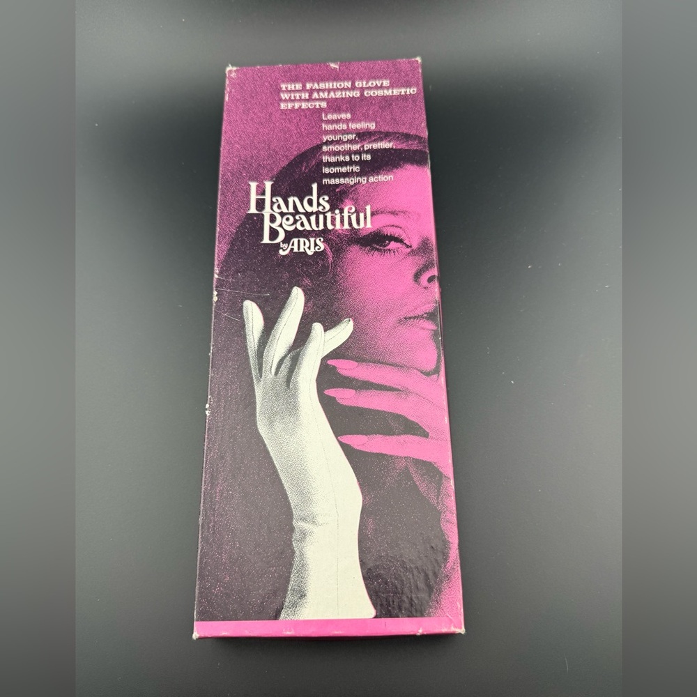 Vintage Hands Beautiful by Aris Black Gloves One Size Stretch